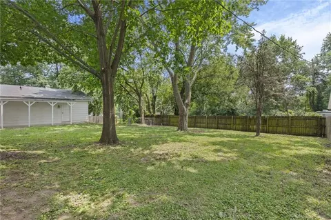 Exterior - 3003 E 171st St, Belton, MO 64012 photo 6 of 8