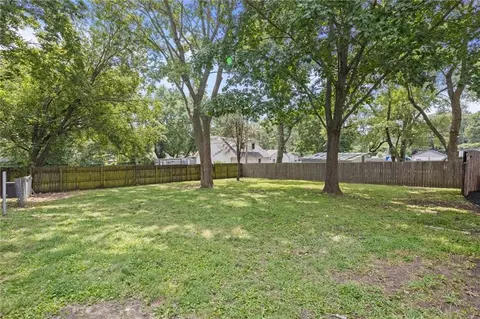 Exterior - 3003 E 171st St, Belton, MO 64012 photo 7 of 8