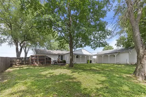 Exterior - 3003 E 171st St, Belton, MO 64012 photo 4 of 8