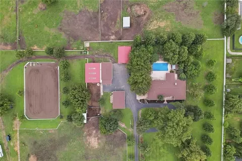 12444 Leavenworth Rd, Kansas City, KS 66109