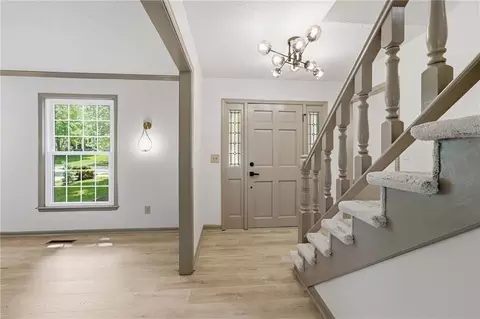 Entry Way - 8009 Hallet St, Lenexa, KS 66215 photo 2 of 4