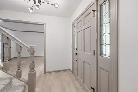 Entry Way - 8009 Hallet St, Lenexa, KS 66215 photo 3 of 4
