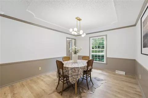 Dining - 8009 Hallet St, Lenexa, KS 66215 photo 1 of 2