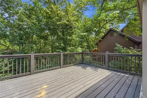 Exterior - 8009 Hallet St, Lenexa, KS 66215 photo 5 of 12