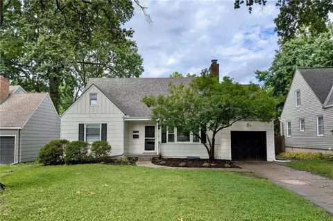 5516 Rosewood St, Roeland Park, KS 66205