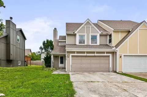 11635 Garnett St, Overland Park, KS 66210