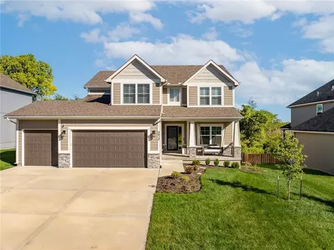 5612 NW 96th St, Kansas City, MO 64154