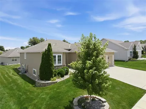 311 Crestview Ct, Raymore, MO 64083 photo 27