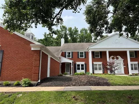 10577 Riley St, Overland Park, KS 66210