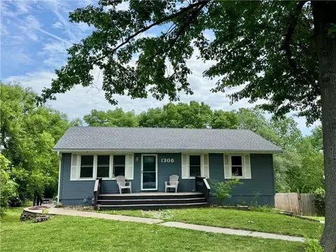1308 NE 88th St, Kansas City, MO 64155