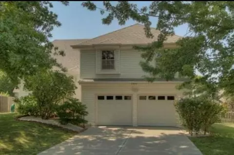 8808 W 118th St, Overland Park, KS 66210