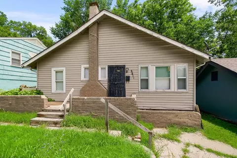 8411 Olive St, Kansas City, MO 64132