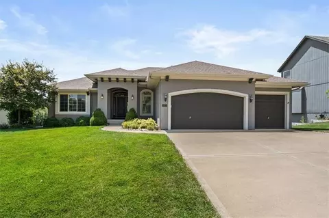 14934 S Turnberry St, Olathe, KS 66061