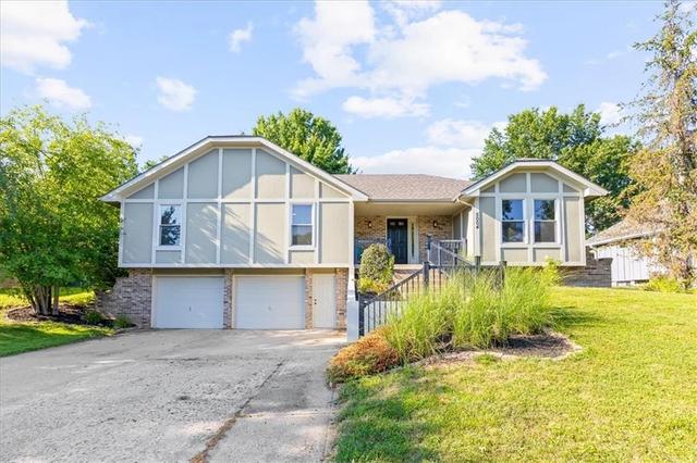 5004 NW 85th St, Kansas City, MO 64154