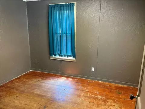 205 E Sycamore, Independence, KS 67301 photo 6