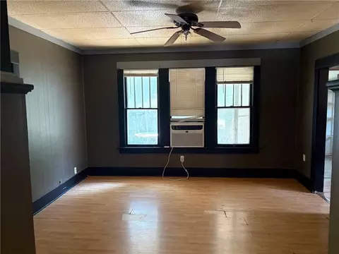 205 E Sycamore, Independence, KS 67301 photo 4