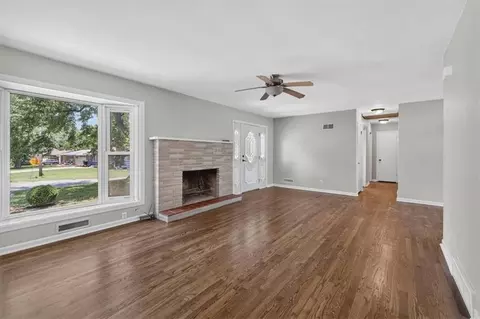 11703 E 39th St, Independence, MO 64052 photo 11