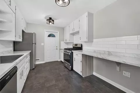 11703 E 39th St, Independence, MO 64052 photo 19