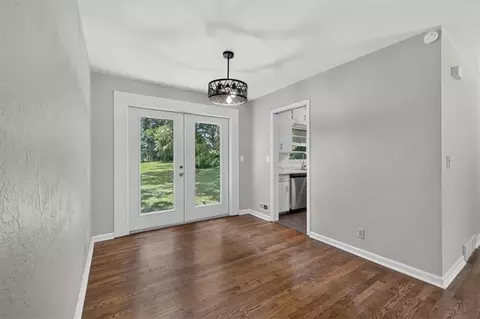 11703 E 39th St, Independence, MO 64052 photo 15