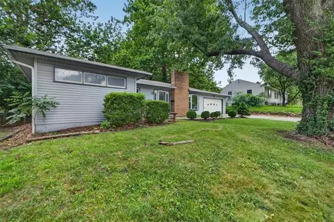 11703 E 39th St, Independence, MO 64052 photo 4