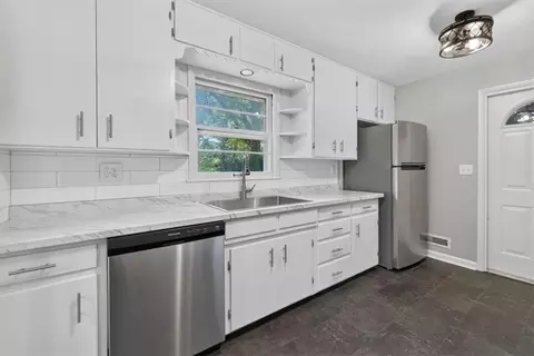 11703 E 39th St, Independence, MO 64052 photo 20