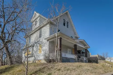 318 N 10th St, Kansas City, KS 66102