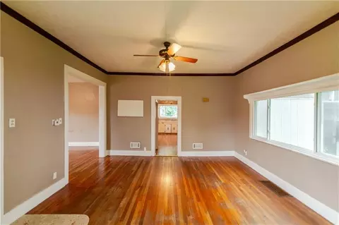 Living - 900 S 5th St, Atchison, KS 66002 photo 1 of 8