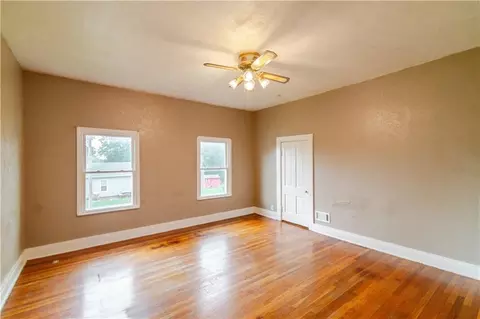 Bedroom - 900 S 5th St, Atchison, KS 66002 photo 1 of 14