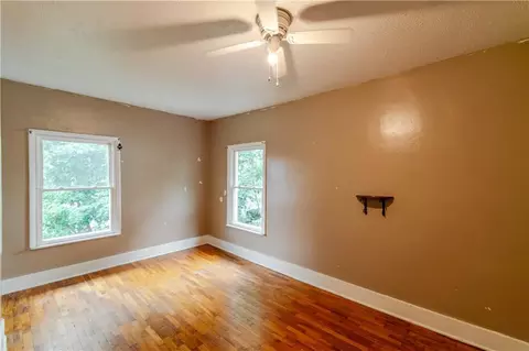 Bedroom - 900 S 5th St, Atchison, KS 66002 photo 13 of 14