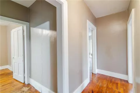 Entry Way - 900 S 5th St, Atchison, KS 66002 photo 5 of 5