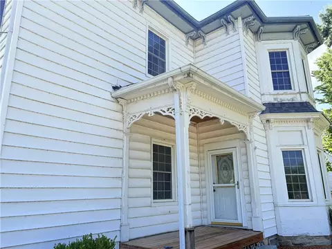 Exterior - 900 S 5th St, Atchison, KS 66002 photo 11 of 14