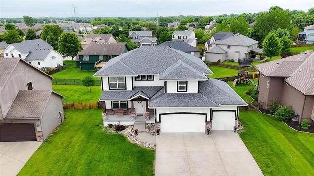 1305 NE 107th St, Kansas City, MO 64155