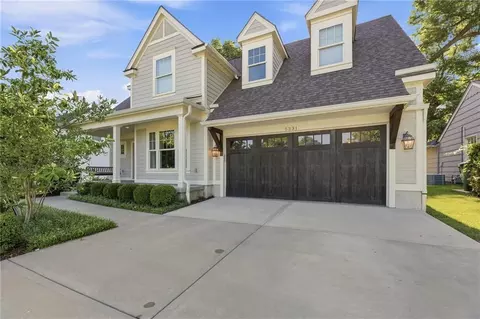 5331 Falmouth Rd, Fairway, KS 66205