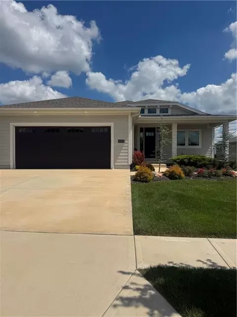 4002 W 158th Ter, Overland Park, KS 66224