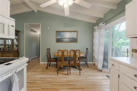 9409 E 69th St, Raytown, MO 64133 photo 9