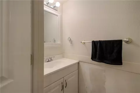 9409 E 69th St, Raytown, MO 64133 photo 20
