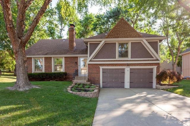 12914 W 65th St, Shawnee, KS 66216