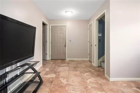Entry Way - 205 Echo Ridge Dr, Buckner, MO 64016 photo 2 of 2