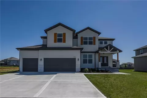16941 S Brentwood St, Olathe, KS 66062
