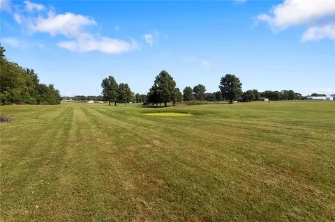 Exterior - 17618 S Emerald View Dr, Raymore, MO 64083 photo 8 of 9