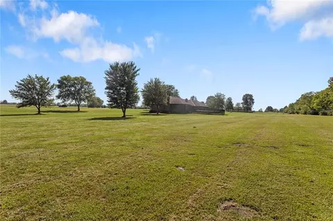 Exterior - 17618 S Emerald View Dr, Raymore, MO 64083 photo 9 of 9