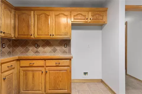 Kitchen - 17618 S Emerald View Dr, Raymore, MO 64083 photo 3 of 4