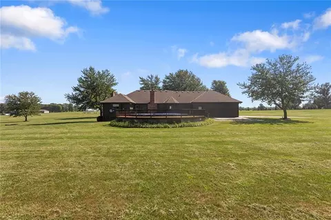 Exterior - 17618 S Emerald View Dr, Raymore, MO 64083 photo 7 of 9