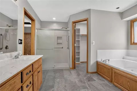 Bath - 17618 S Emerald View Dr, Raymore, MO 64083 photo 5 of 6