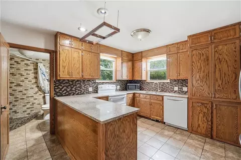531 E College St, Independence, MO 64050 photo 10