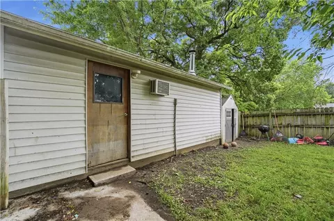 531 E College St, Independence, MO 64050 photo 36