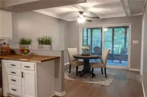 Dining - 1420 W Walnut Ave, Independence, MO 64050 photo 1 of 2