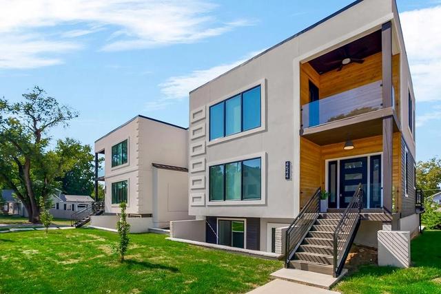4544 Bell St, Kansas City, MO 64111
