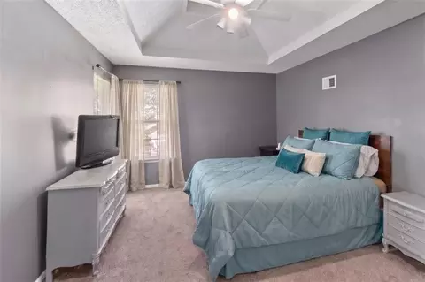 941 E 126th Ter, Olathe, KS 66061 photo 12