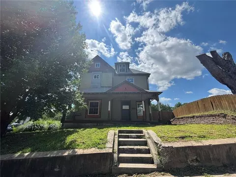 108 S 19th St, Saint Joseph, MO 64501